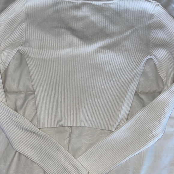 Garage white sweater size xs womans - Picture 3 of 3